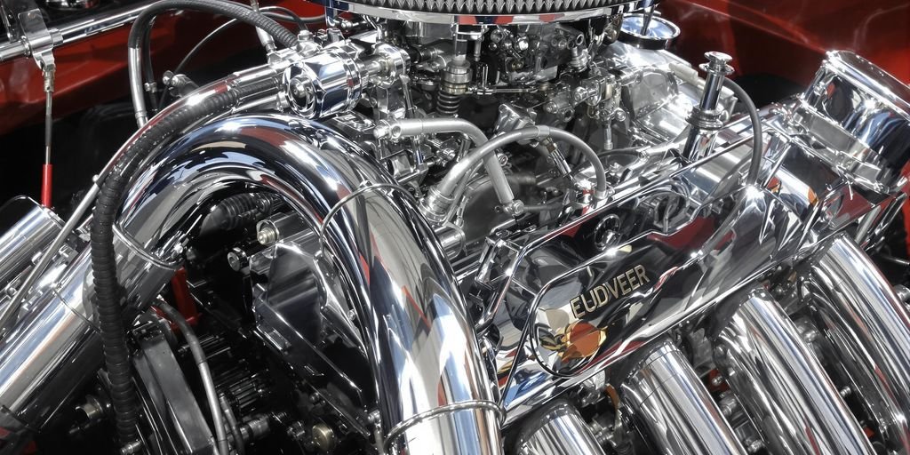 Restauro de Motor de Seis Cilindros: De Sucata a Potência - InBrief - Simples, Direto, Essencial
