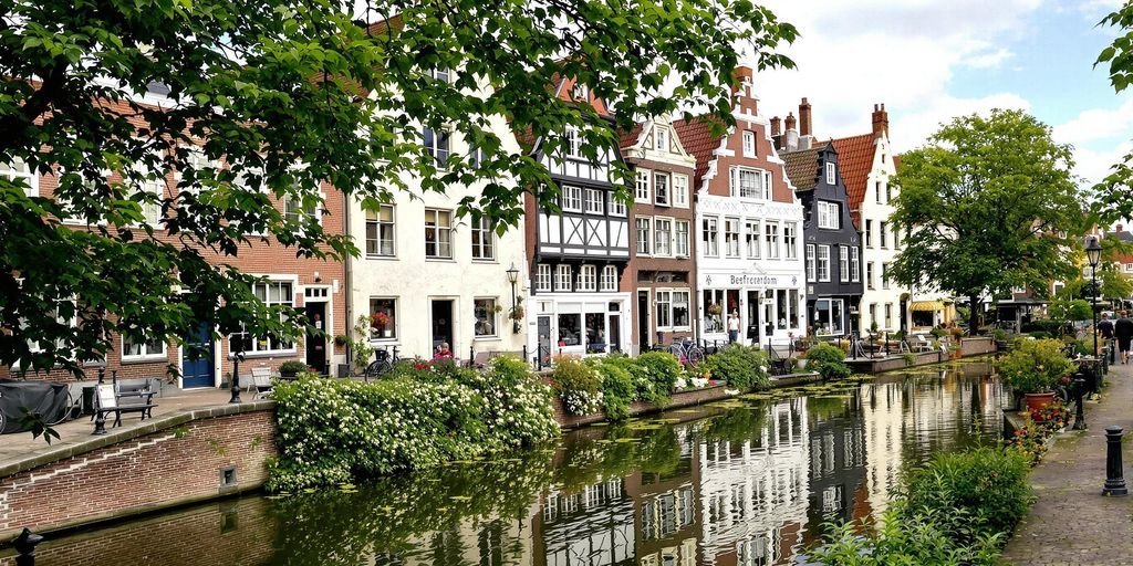 O Que Visitar na Bélgica: Guia Completo de 2025 - InBrief - Simples, Direto, Essencial
