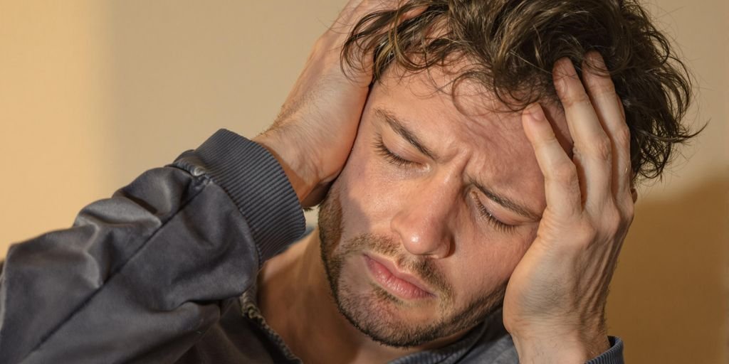 Sintomas de Cortisol Elevado: 10 Sinais Que Não Deve Ignorar - InBrief - Simples, Direto, Essencial