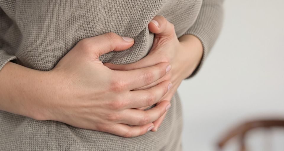 Cancro do Intestino em Jovens: Sinais e Prevenção - InBrief