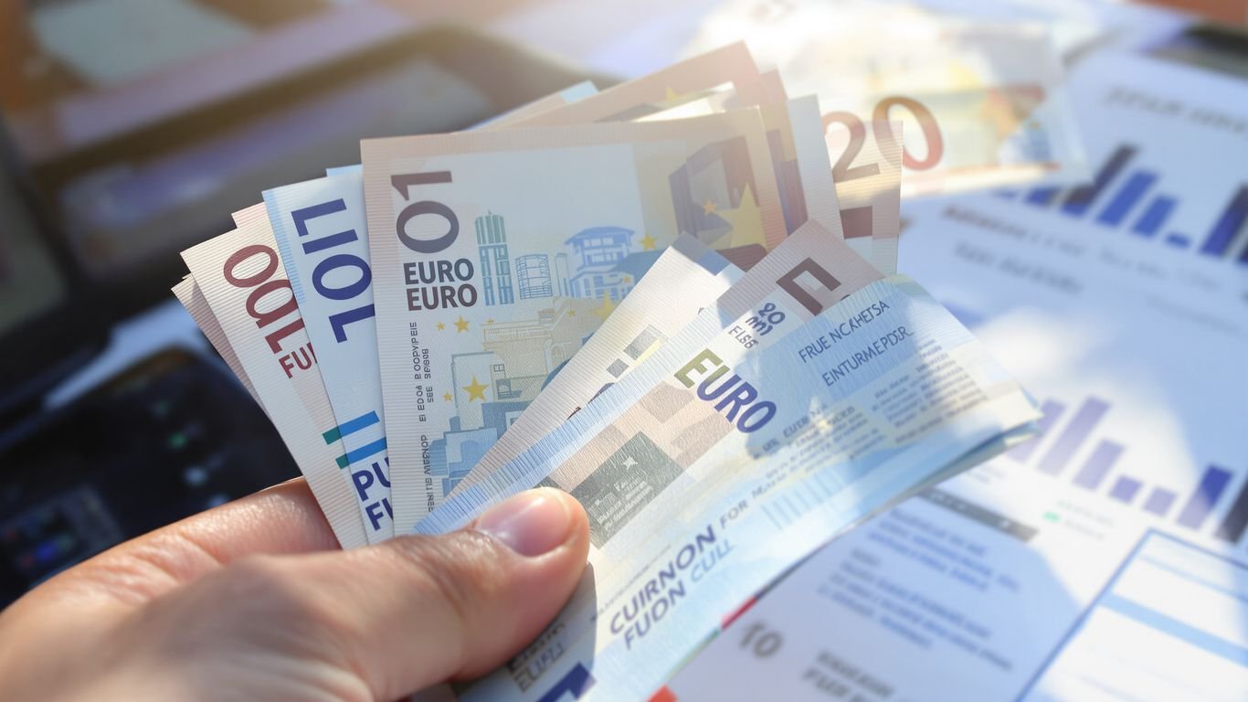 IVA Dedutível 2025: Como Recuperar Imposto e Poupar Mais - InBrief