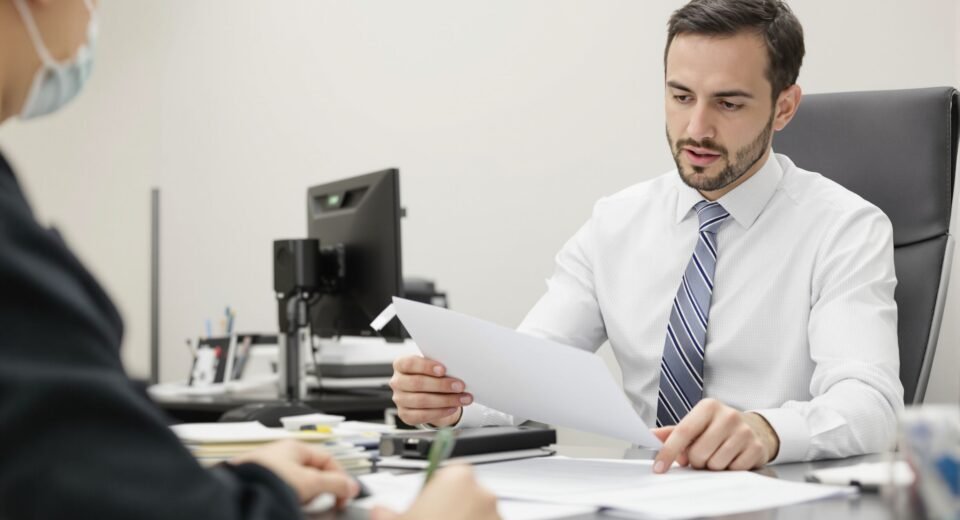 Contrato a Termo Certo: Regras, Duração e Direitos - InBrief